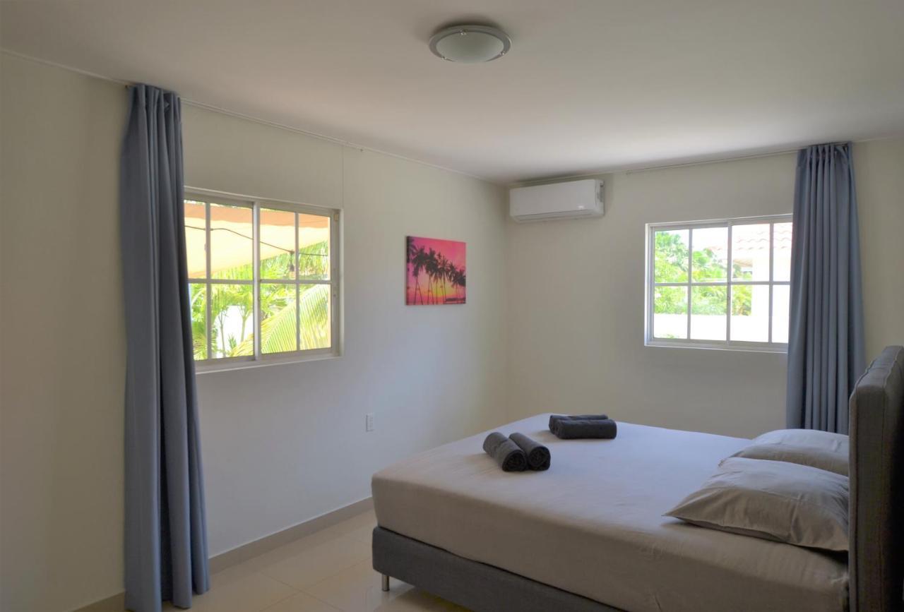 Relex Villa With Private Pool Willemstad Extérieur photo