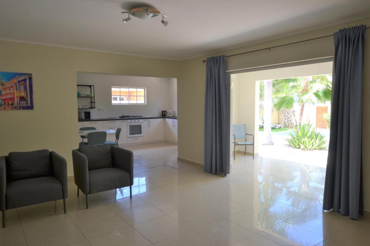 Relex Villa With Private Pool Willemstad Extérieur photo
